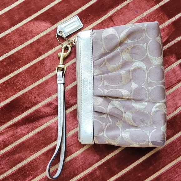 Coach Handbags - Coach Signature Wristlet